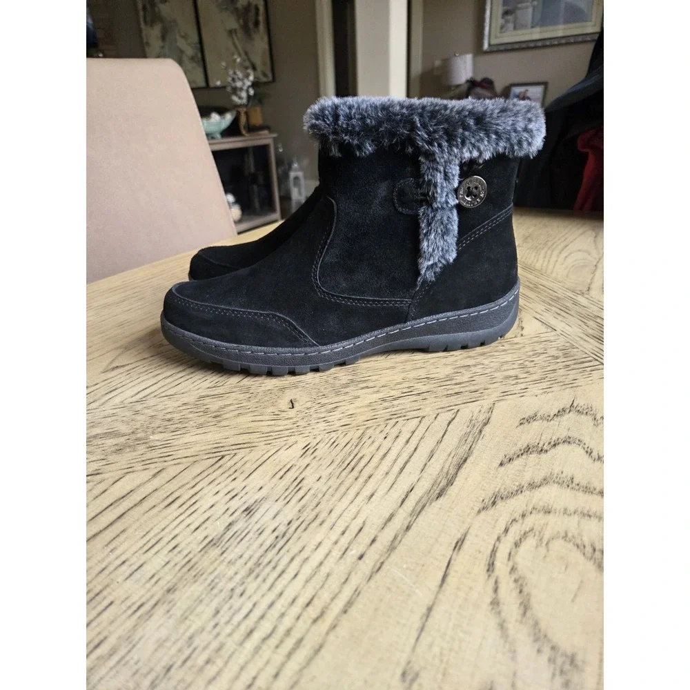 Khombu Boots Womens Size 9 Black Winter Memory Foam Warm All Weather Snow Rain